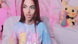 Redhead tattooed cam girl fingering porn video online