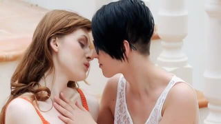 Nikole and Rossy Bush lesbian fingering kink sex video
